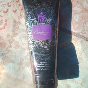 Avon Outspoken by Fergie Body Lotion